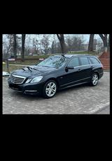 Mercedes-Benz E 200 CGI T BlueEFFICIENCY AVANTGARDE AVANTGARDE