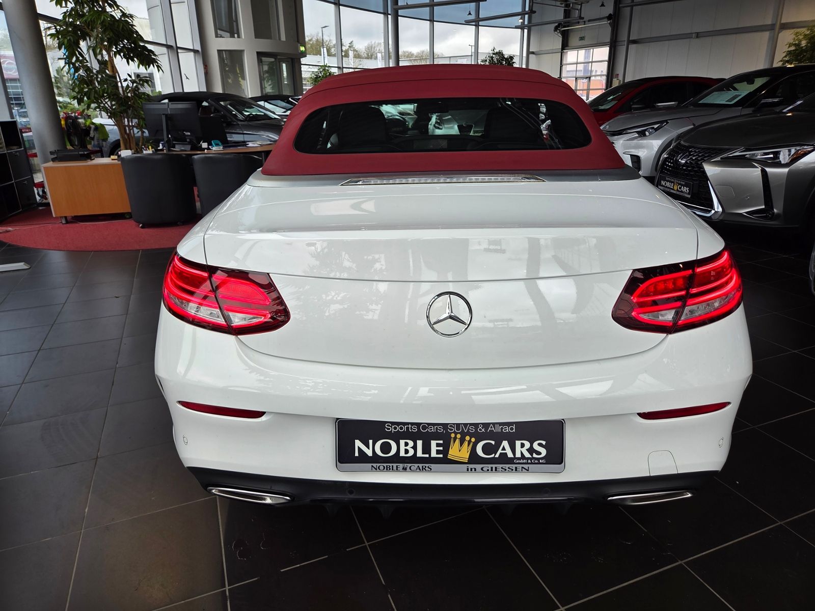 Fahrzeugabbildung Mercedes-Benz C 200 Cabrio AMG LINE NIGHT LED NAV RFK SHZ