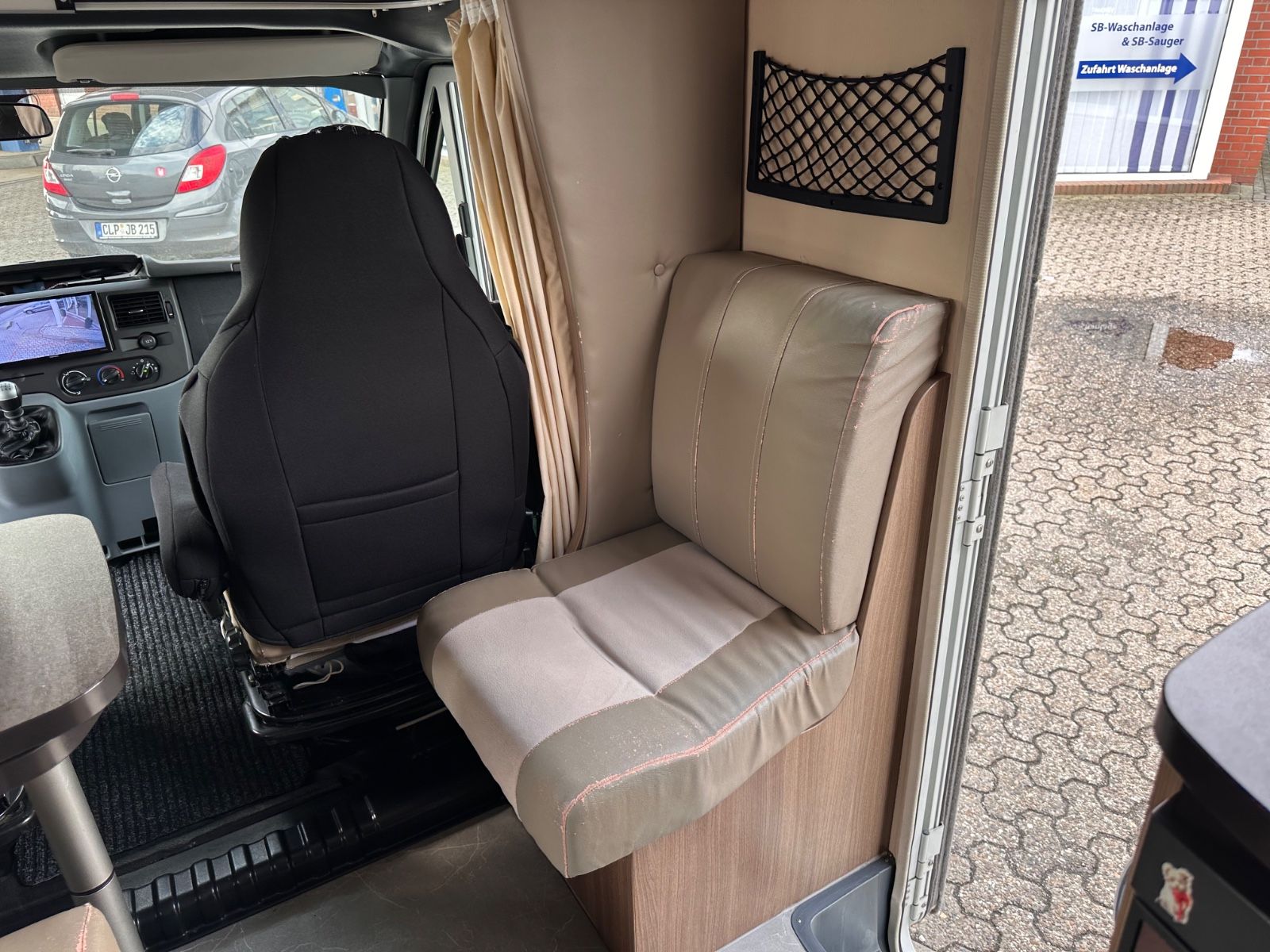 Fahrzeugabbildung Challenger Birthday 31 M14 140CH Transit WC/AHK