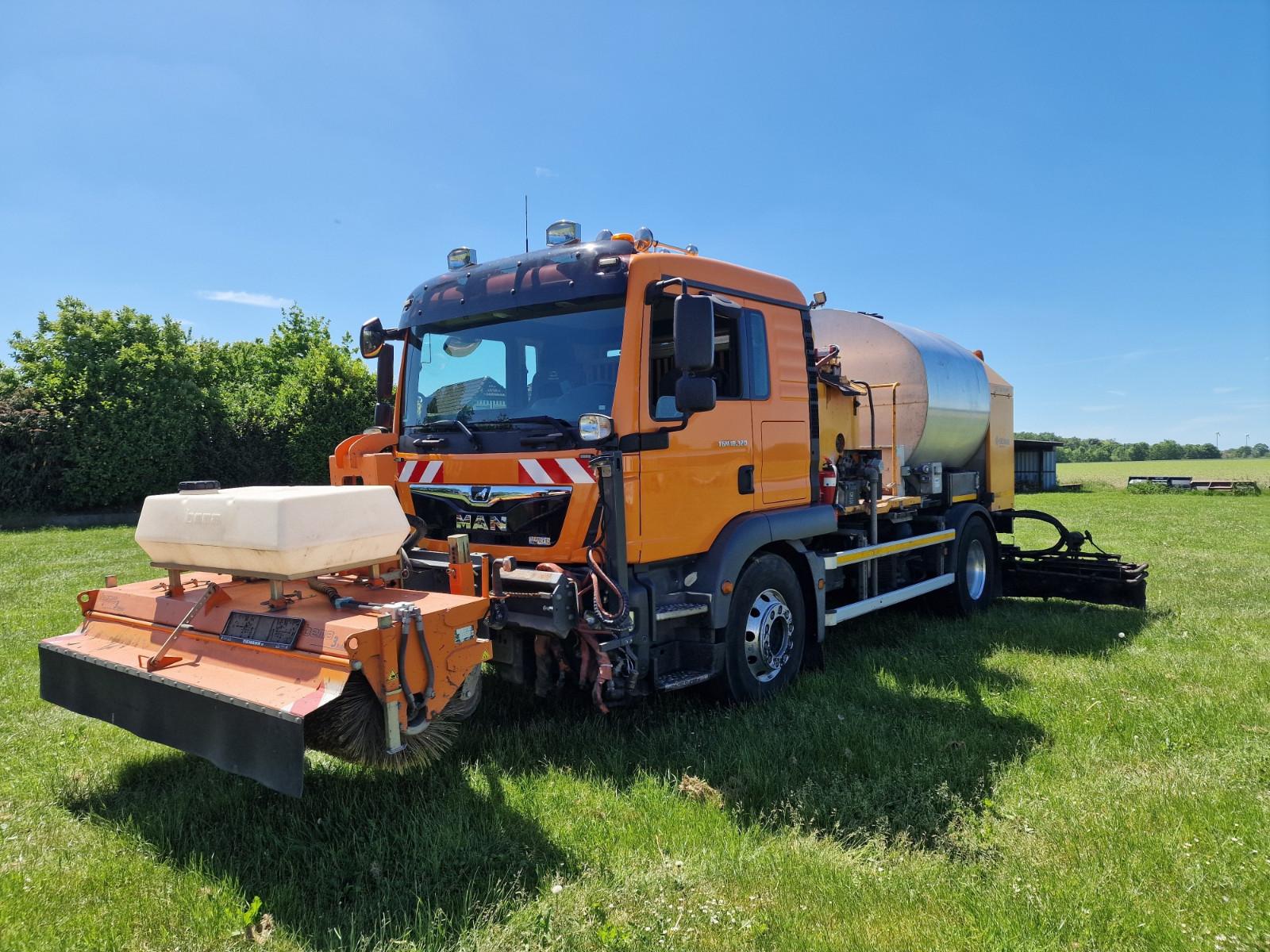 Andere MAN 18.320 Asphaltsprayer Breining Secmair