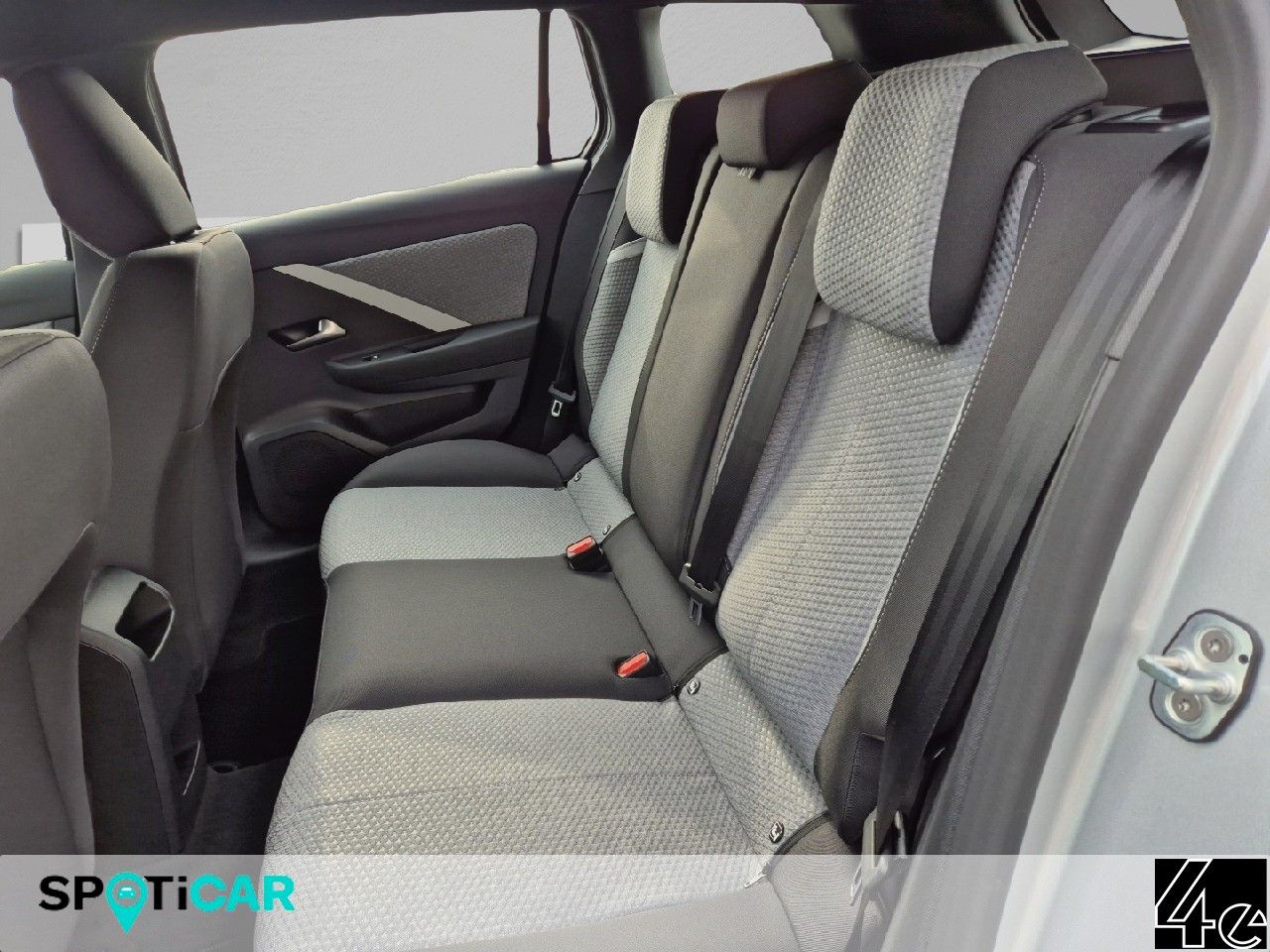 Opel Astra - Bild 10