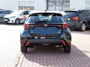 Bild 6 Toyota Yaris Hybrid Style,PDC v+h,Kamera, LED