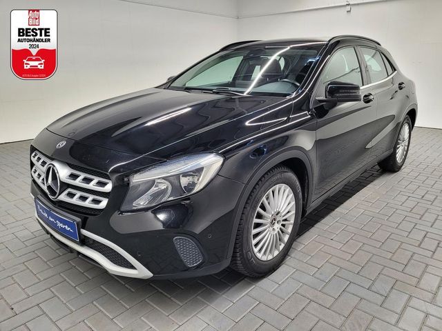 Mercedes-Benz GLA 180 Style Navi/SHZ/PDC/Tempomat/17"LM