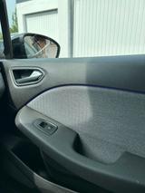 Renault Clio E-Tech Full Hybrid 145 Techno  - Renault Clio: F1