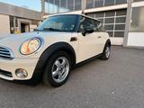 MINI BMW Mini One Tüf AU Neu 68.000 KM Automatik - MINI ONE in Augsburg