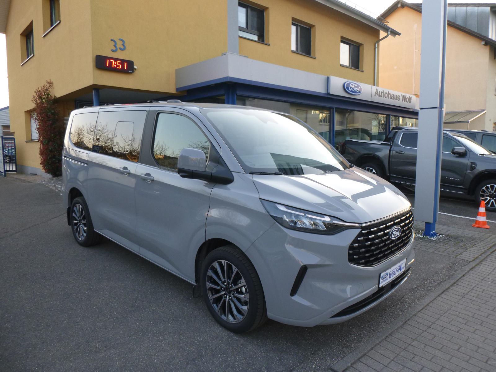 Ford Tourneo Custom AWD L1 Titanium X Mobile Office