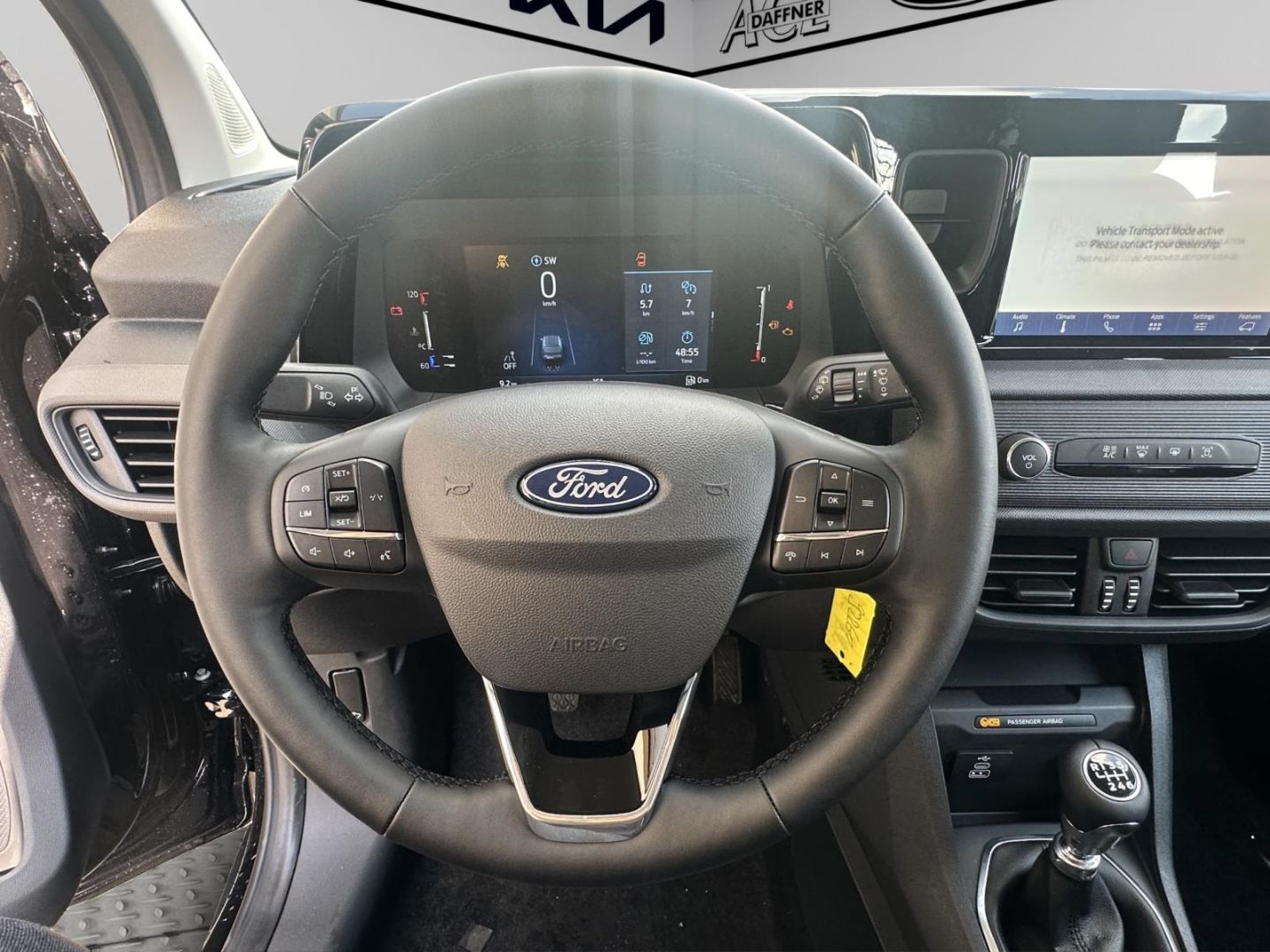 Fahrzeugabbildung Ford Transit Courier Trend Doppelkabine Apple CarPlay