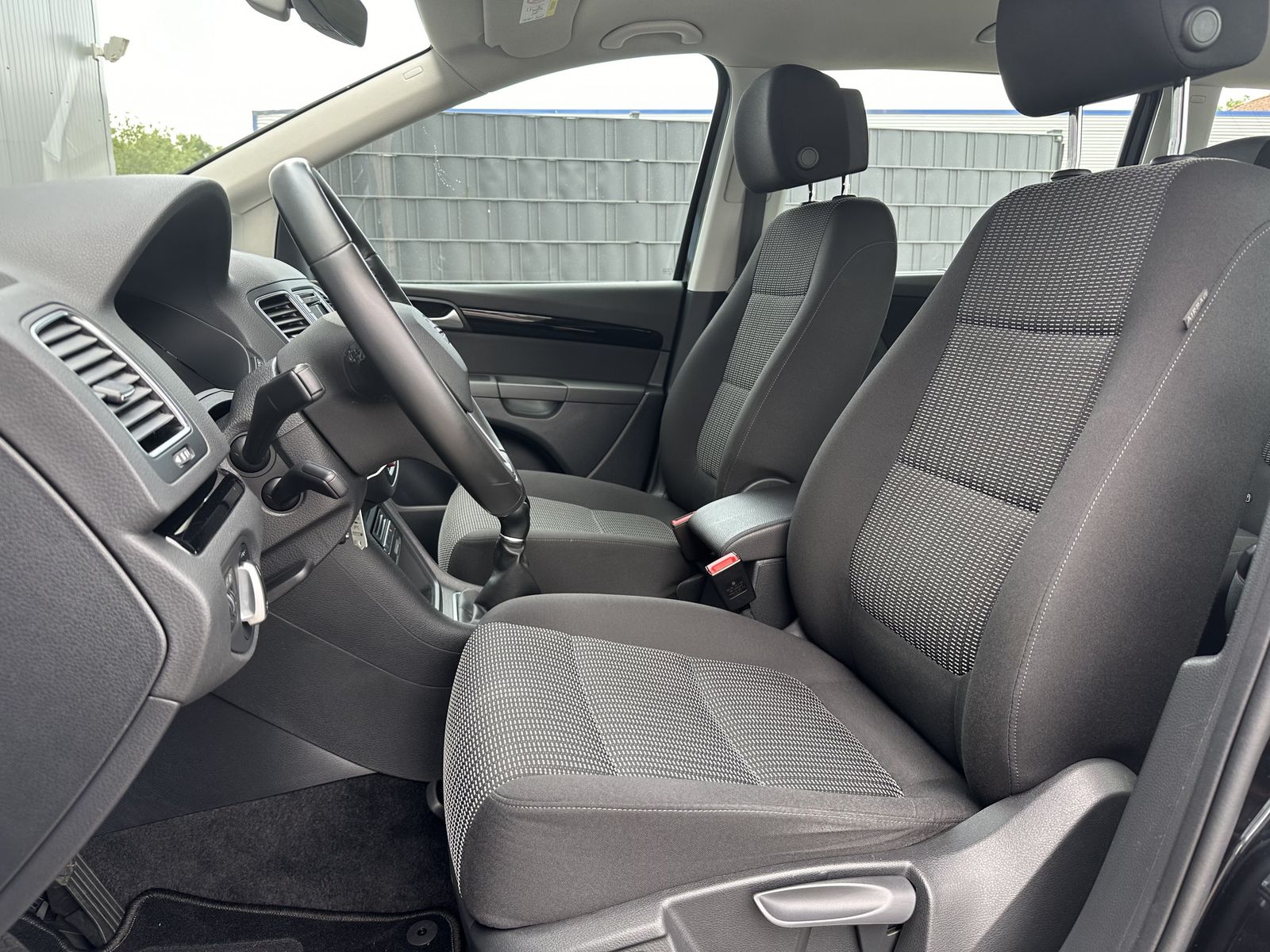 Fahrzeugabbildung SEAT Alhambra 2.0 TDI Ecomotive Style NAV+KAM+CARPLAY