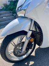 Honda SH300i, sehr gepflegt, Koffe, gr. Scheibe, ABS - HONDA 300