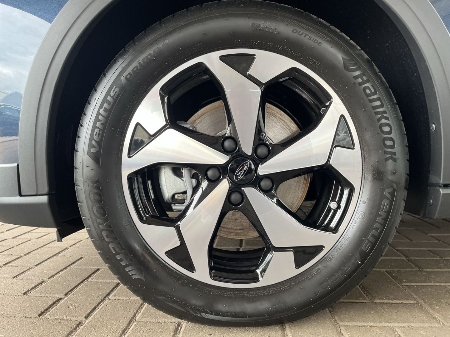 Fahrzeugabbildung Ford Tourneo Connect PHEV Active Pano Dig. Cockpit LE