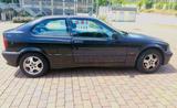 BMW E36 316i Compact Coupe Oldtimer - BMW 316 aus 1995: Coupe