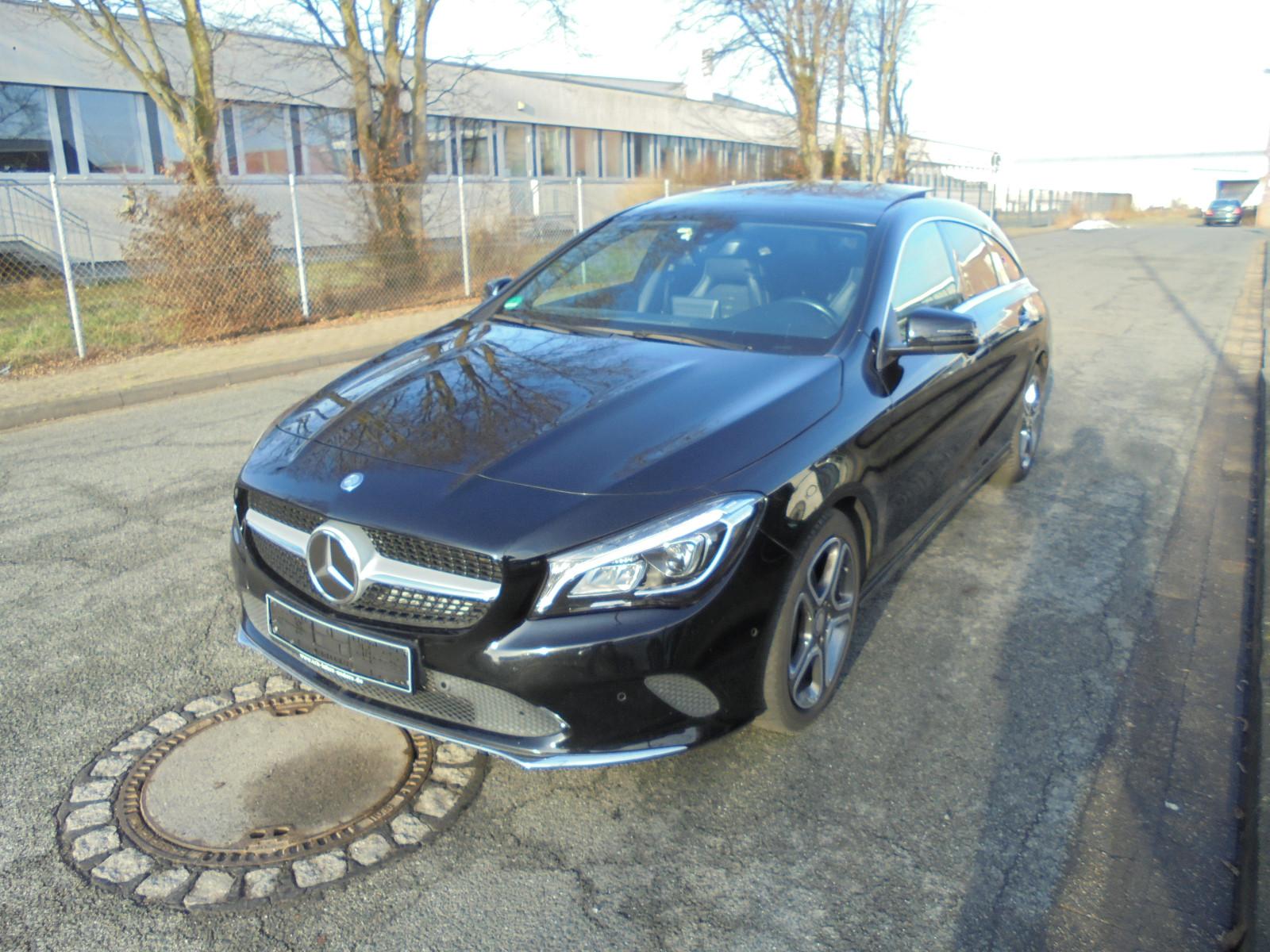 Mercedes-Benz CLA 220 Panorama , Memory , Harman ,Distronic ,