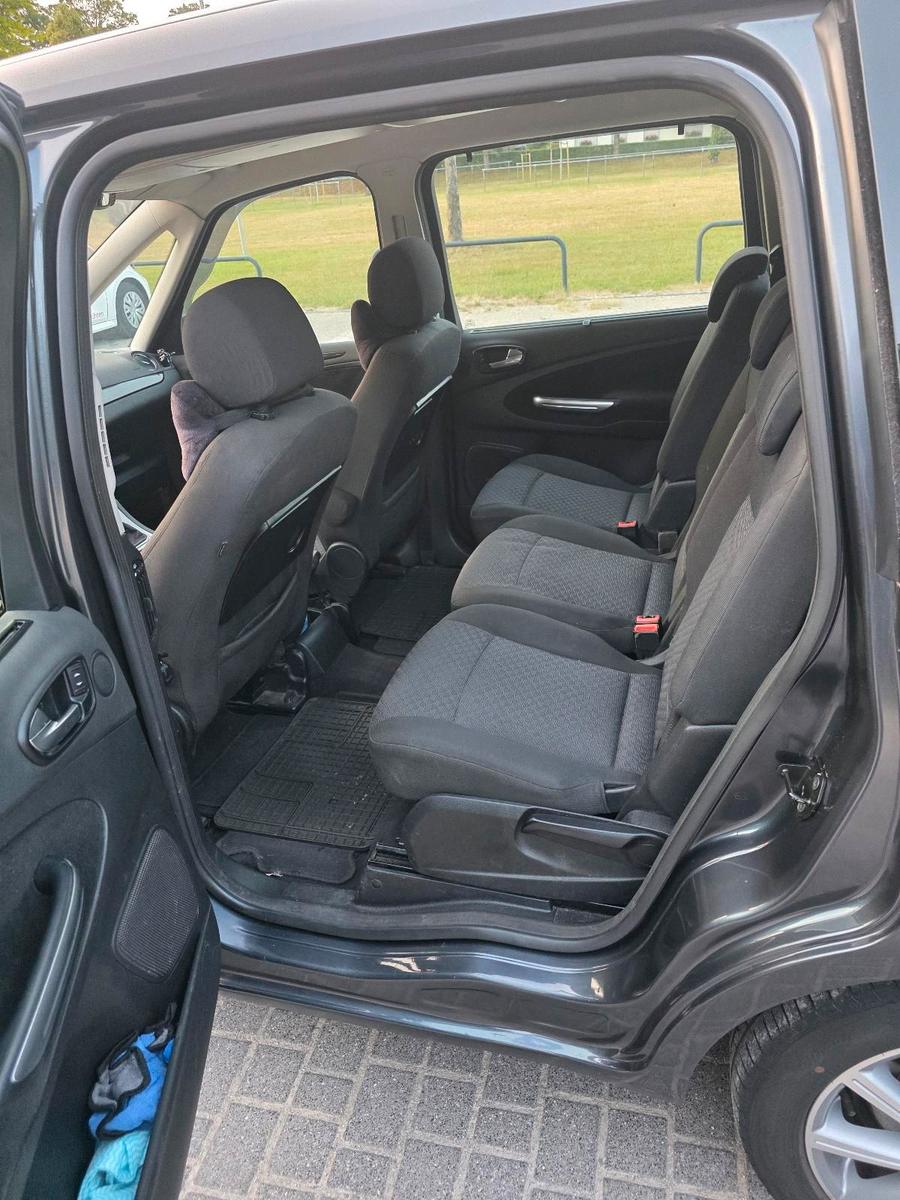 Ford Galaxy 2008 — photo 8