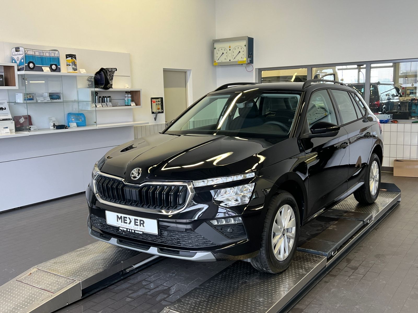 Fahrzeugabbildung SKODA Kamiq Selection 1.0 TSI DSG *AHK, LED, Komfortpa