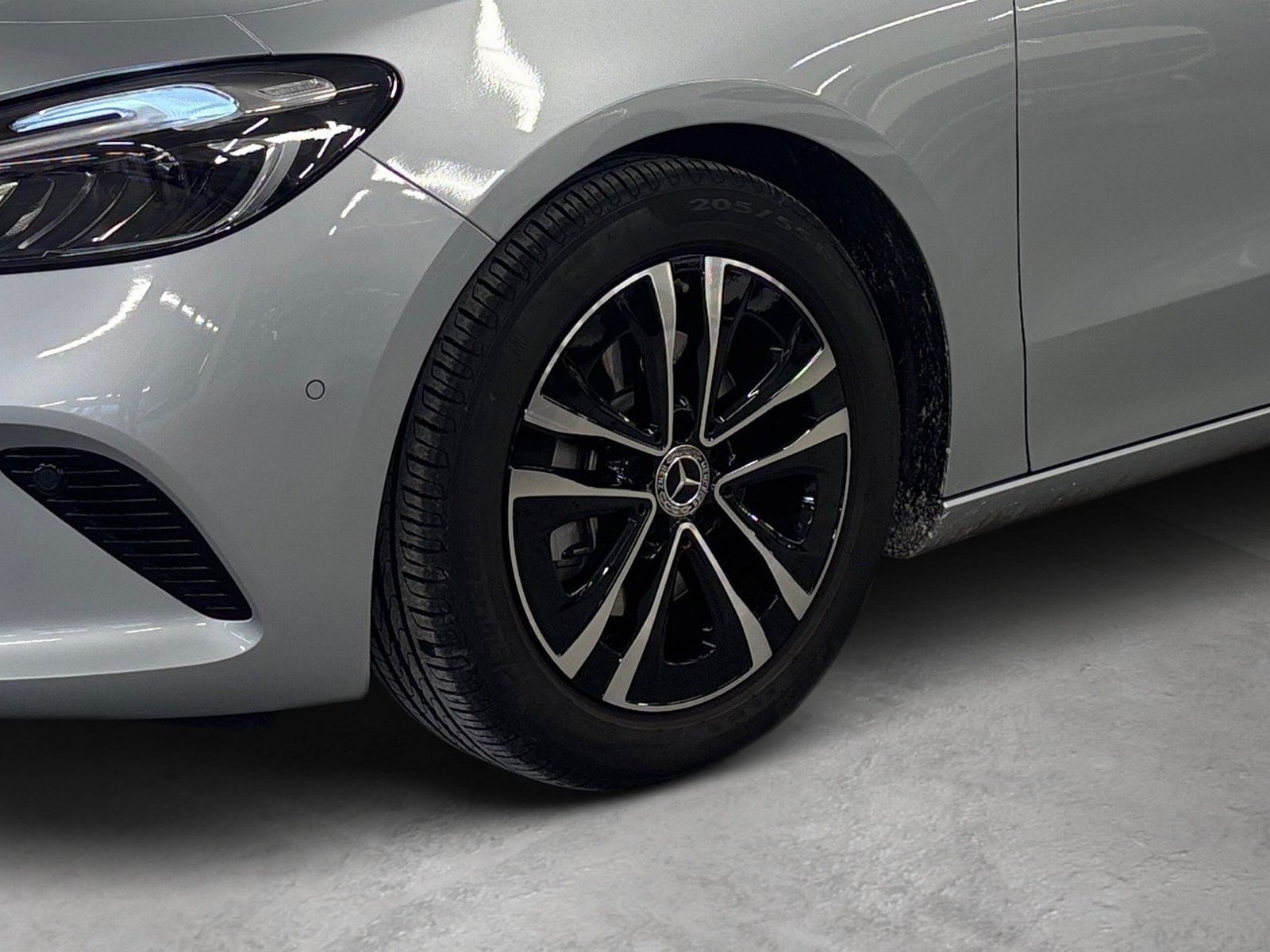 Fahrzeugabbildung Mercedes-Benz B 200 Progressive Line*R-Kamera*LED*CarPlay*PDC*