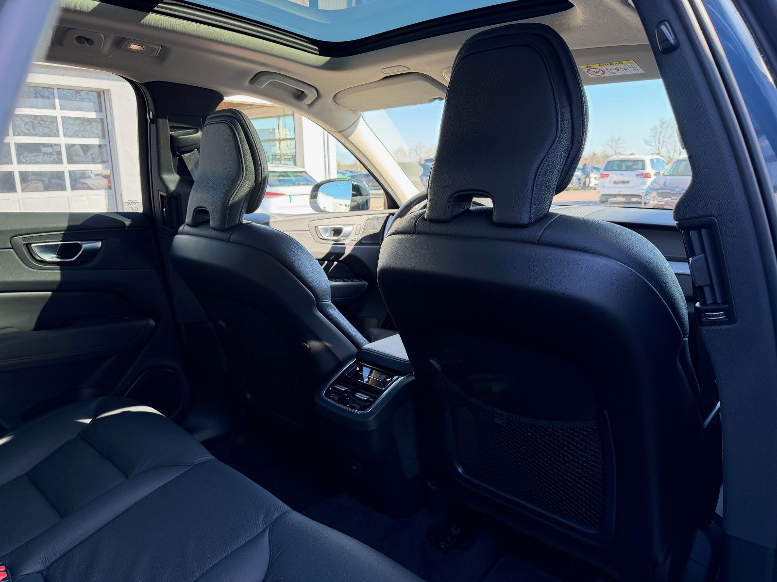 Fahrzeugabbildung Volvo XC60 B5 D Ultimate Dark AWD*STHZG*PANO*360°*ACC