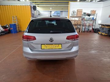 Volkswagen Passat Variant - 4