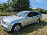 Mercedes-Benz C 220 CDI, mit AHK, gepflegter Zustand  - Mercedes-Benz 220 aus 2007