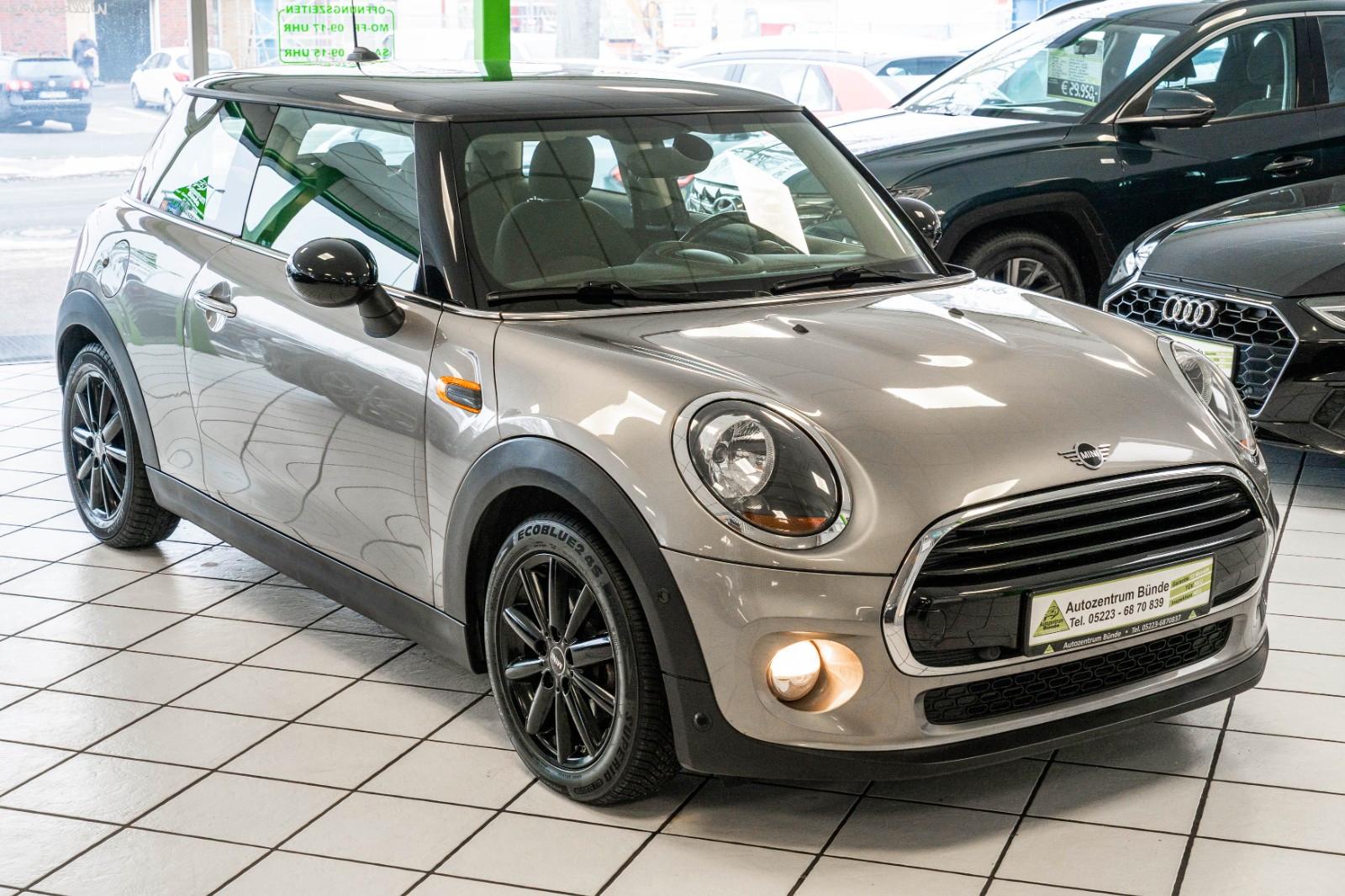 MINI COOPER 1.5 Steptronic Benzin Navi Klima PDC