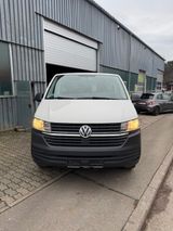Volkswagen T6 Kombi - VW T6 Kombi Gebrauchtwagen in Stuttgart