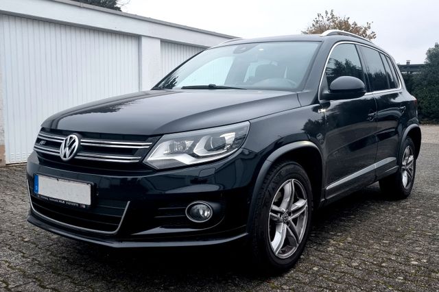 Volkswagen Tiguan 2.0 TDI R-LINE DSG AHK CityScape*PANO*EU6