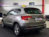 Skoda Karoq Ambition*KAMERA*AHK*ALLWETTER*CARPLAY*LED - Skoda Karoq mit Diesel-Antrieb