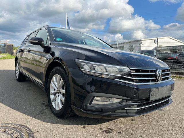 Volkswagen Passat Variant Business  DSG Kamera, LED Scheinw