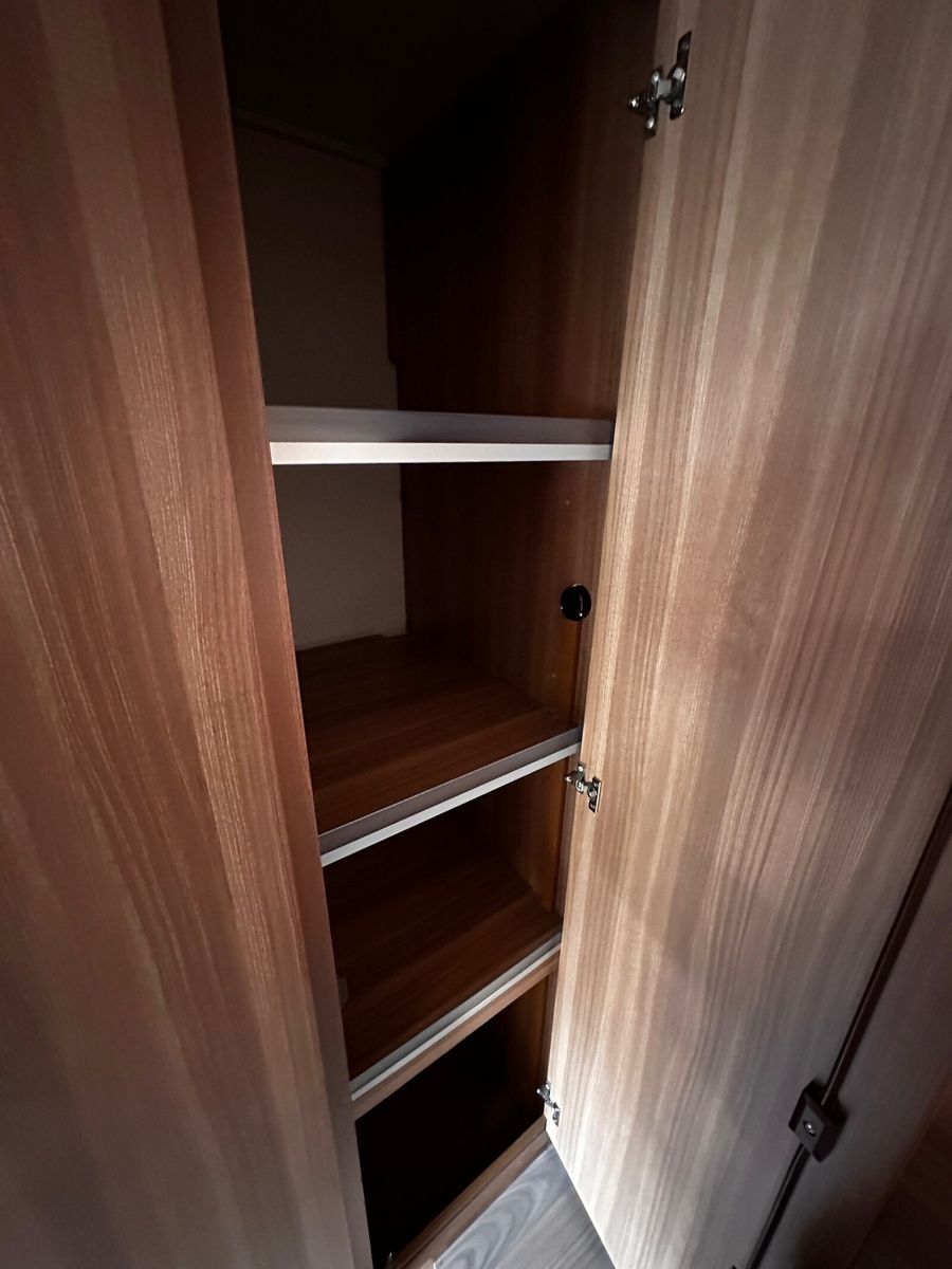 Fahrzeugabbildung Weinsberg CaraHome 700 DG 5 Sitzplätze Alkoven Familie