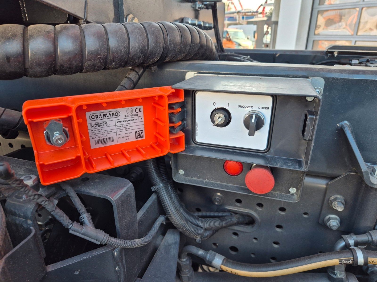 Fahrzeugabbildung Iveco AD360X54Z HR OFF 8x4 Intarder AHK