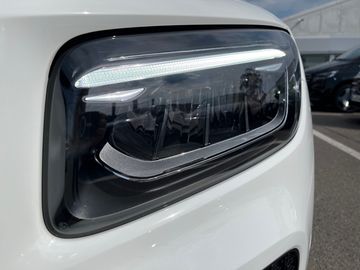 Mercedes GLB 180 - 5