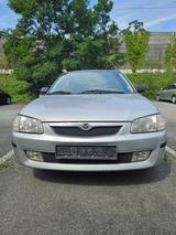 Mazda 323 BJ  für Liebhaber zum Herrichten - Mazda 323 aus 2000: 323f