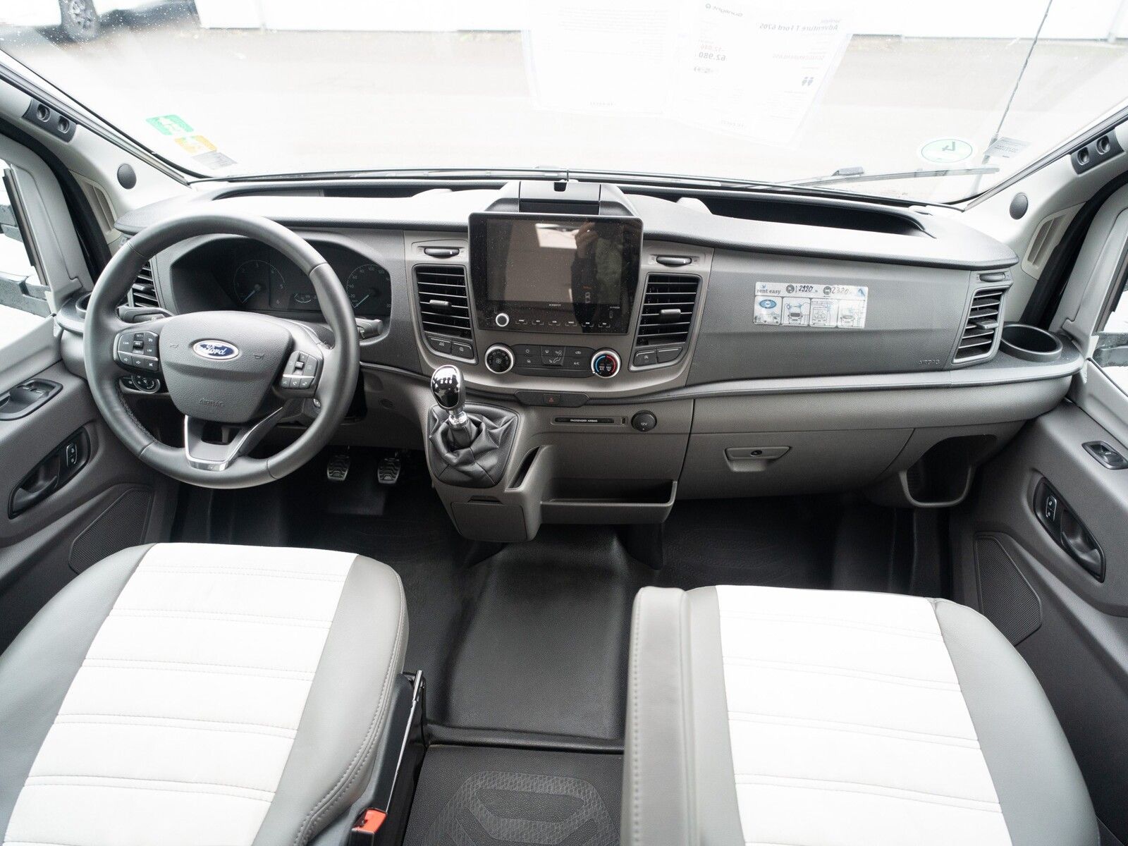 Fahrzeugabbildung Sunlight Adventure T Ford 670S Navi/Kamera, SAT/TV uvm.