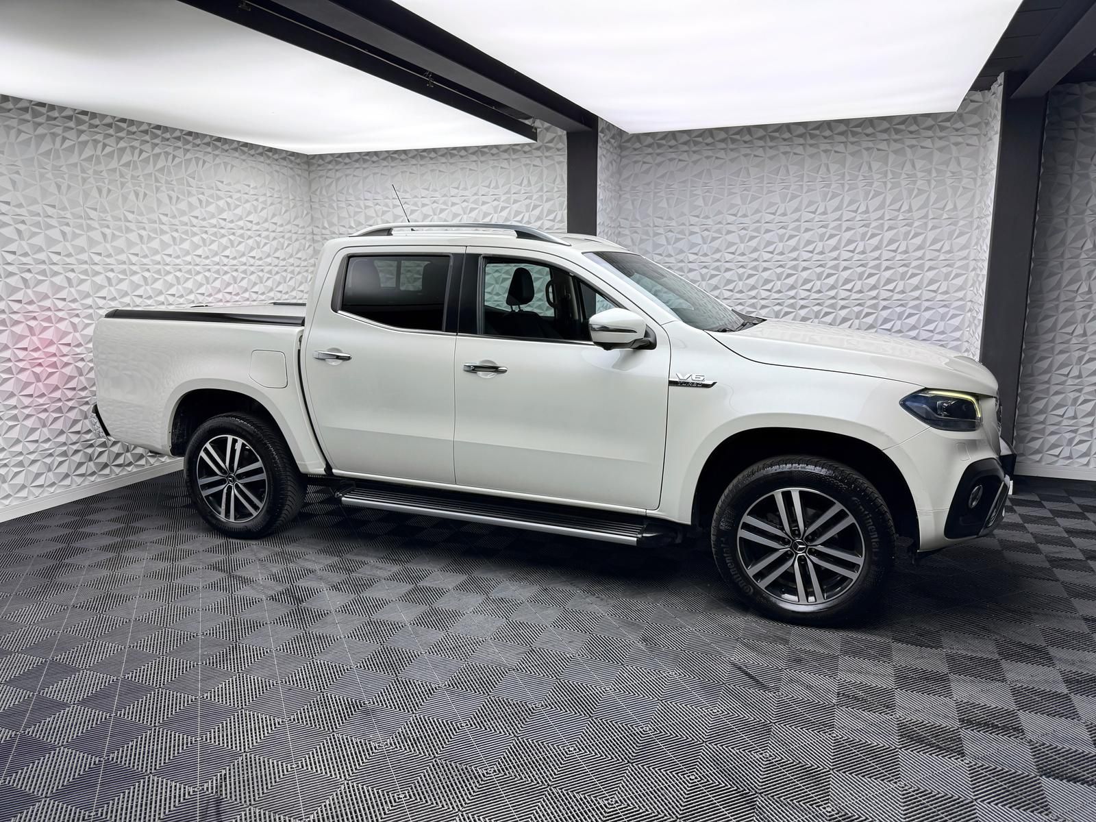 Fahrzeugabbildung Mercedes-Benz d POWER-EDITION/4MATIC/LED/KEYLES/360°/AHK