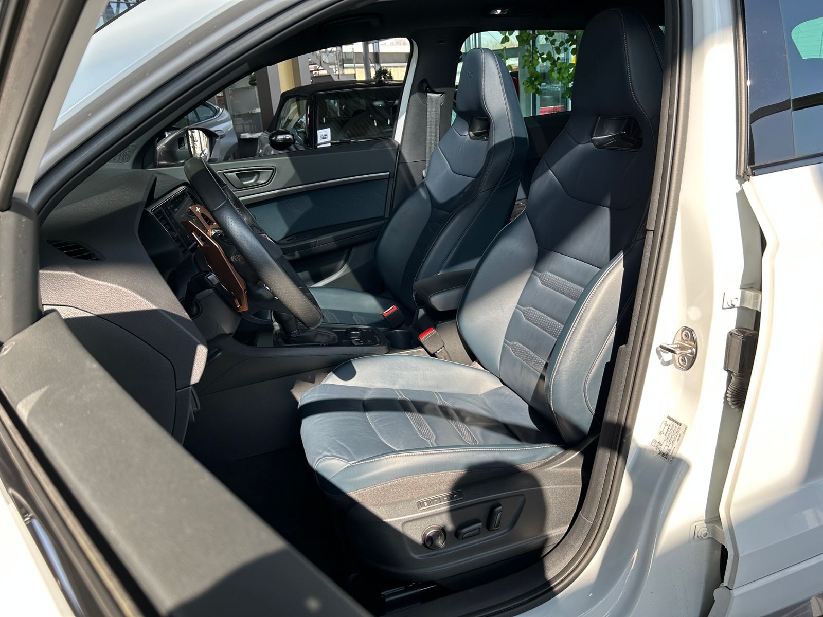 Fahrzeugabbildung CUPRA Ateca Edition VZ 4Drive AHK PANO BEATS LEDER 20"