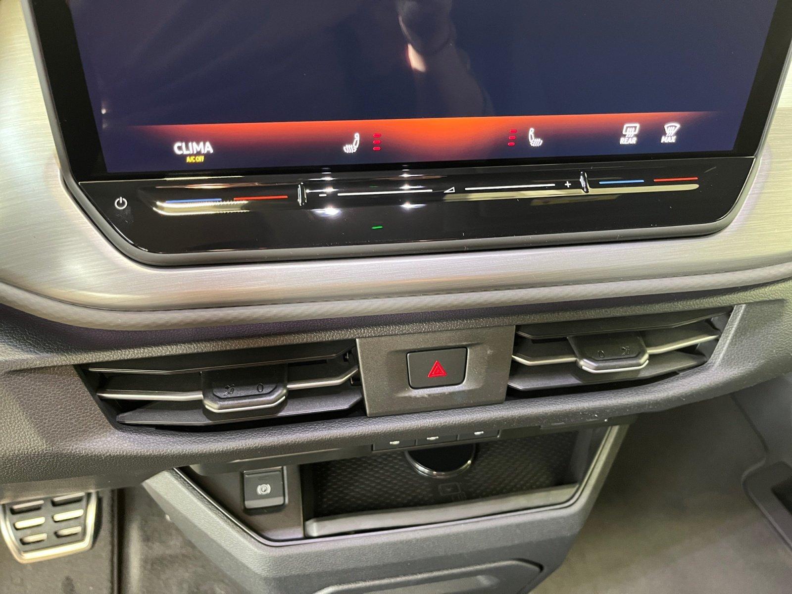 Volkswagen T7 Multivan Edition 2.0 TDI DSG ACC DCC AHK 360°