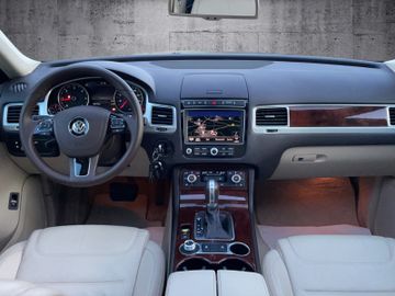 Volkswagen Touareg V6 TDI BMT Executive*PANO*LED*NAV*SHZ