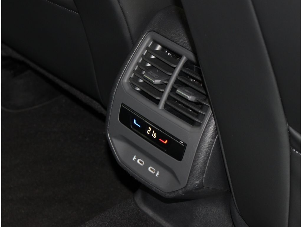 Fahrzeugabbildung CUPRA Formentor VZ 4Drive 2.0 TSI 1.Hand*Pano*Carplay