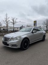 Mercedes-Benz E 220 CDI T BlueEFFICIENCY ELEGANCE ELEGANCE - gebrauchte Mercedes-Benz E 220 aus dem Jahr 2012