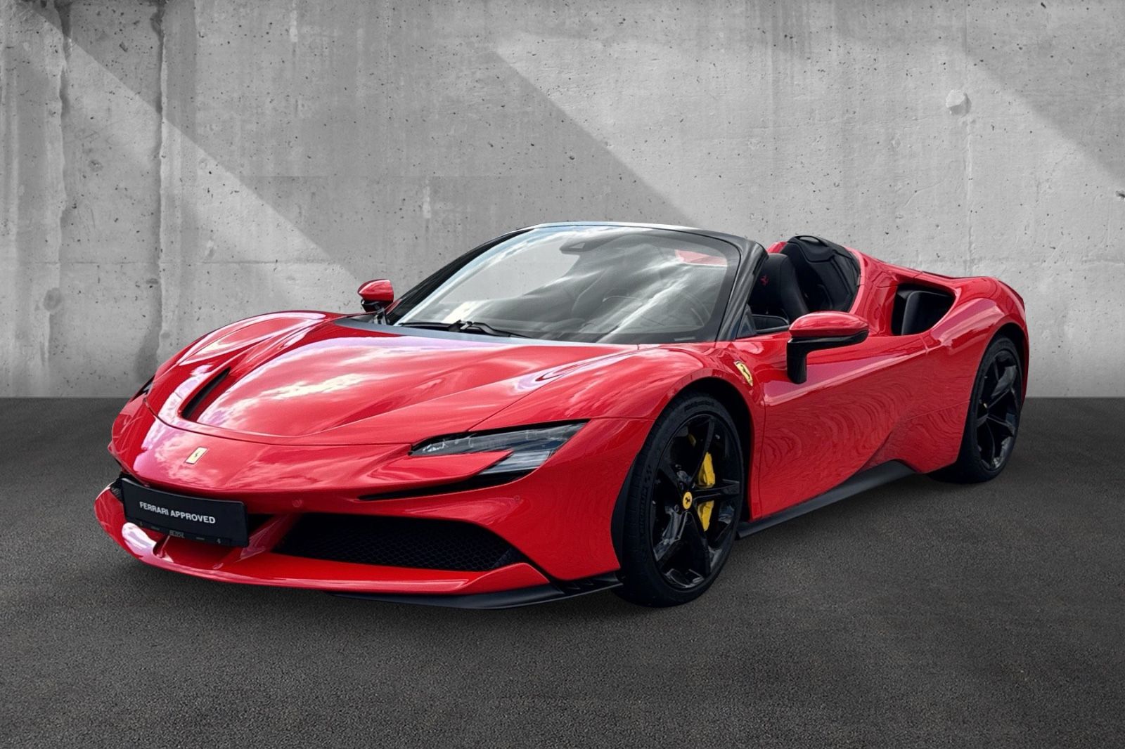 Fahrzeugabbildung Ferrari SF90 Spider*belüftete Sitze*Nackenhzg*Lift*JBL*