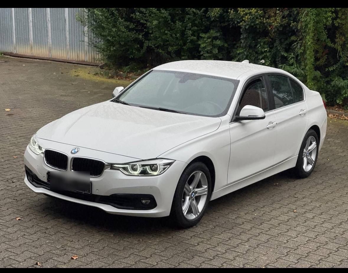 BMW 318i -