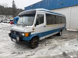 Mercedes-Benz 409 bus 14 seats 3.0 L 5 cylinder manual - Mercedes-Benz 409