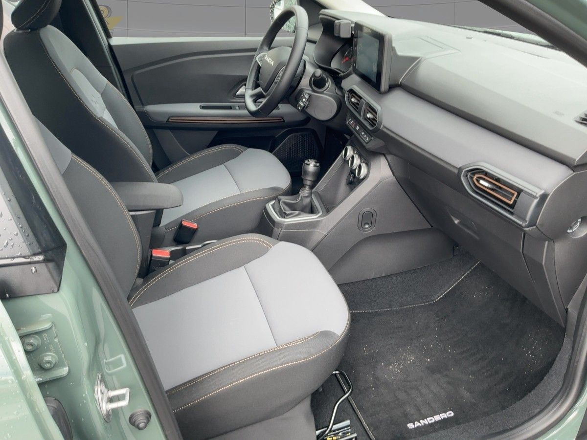 Fahrzeugabbildung Dacia Sandero Stepway Extreme+ TCe 100 Eco-G