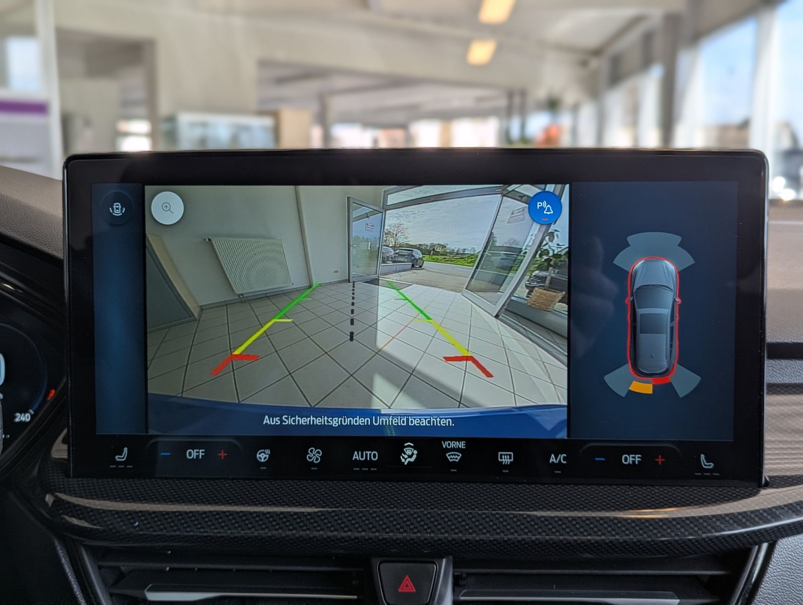 Fahrzeugabbildung Ford Focus 1.0 ST-Line X Styling Matrix B&amp;O Pano 18"
