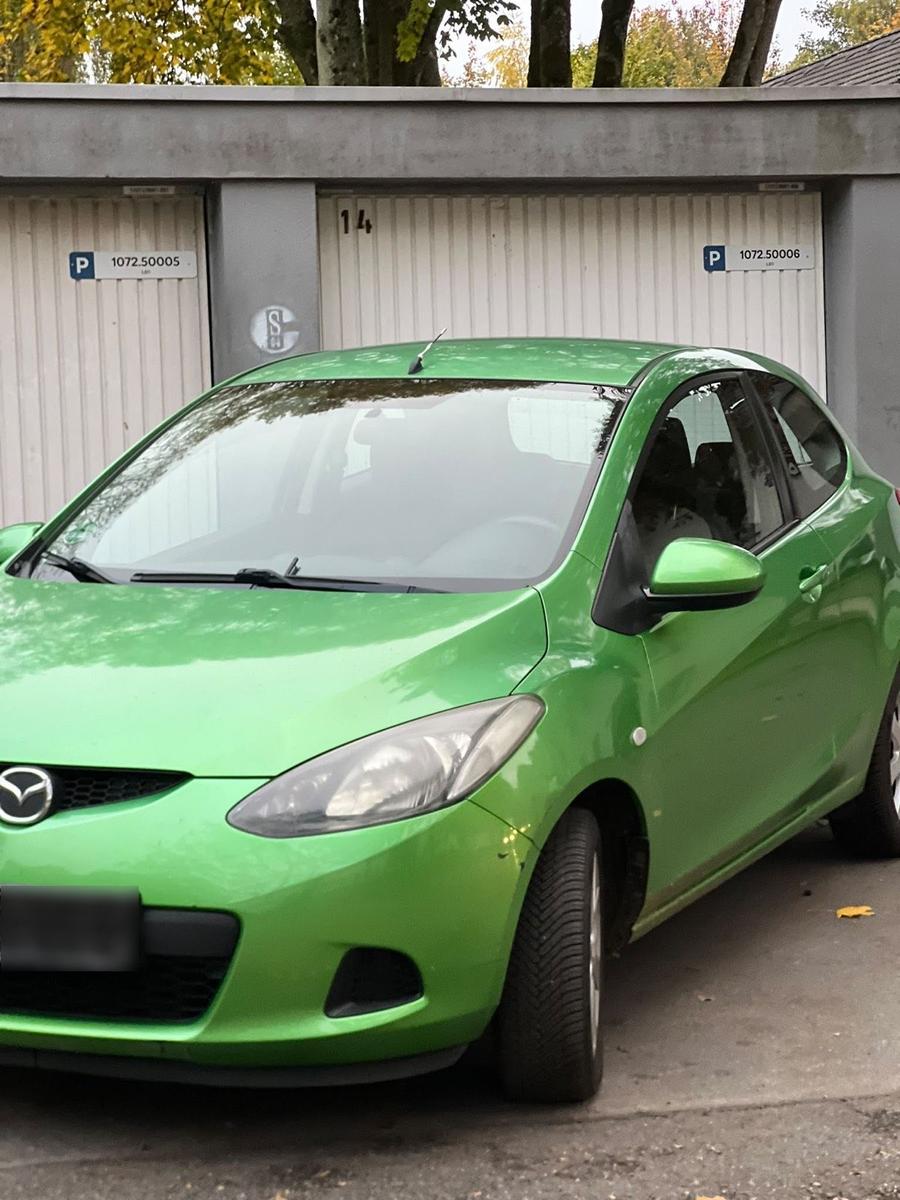 Mazda 2