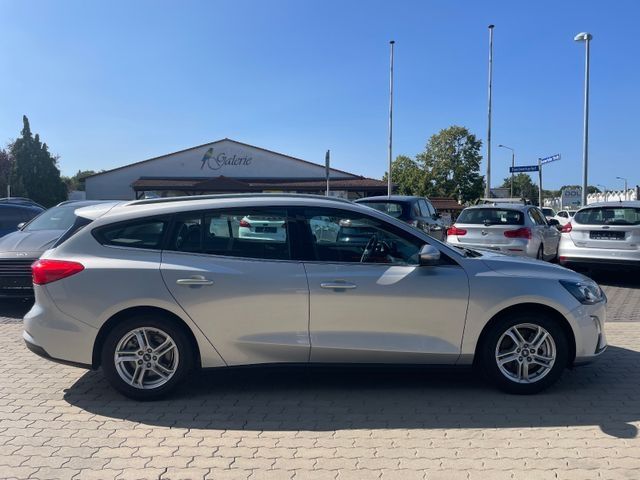 Fahrzeugabbildung Ford Focus C&C SHZ, LED, Navi, AHK, Kamera