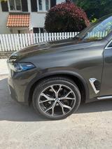 BMW X5 xDrive40i -