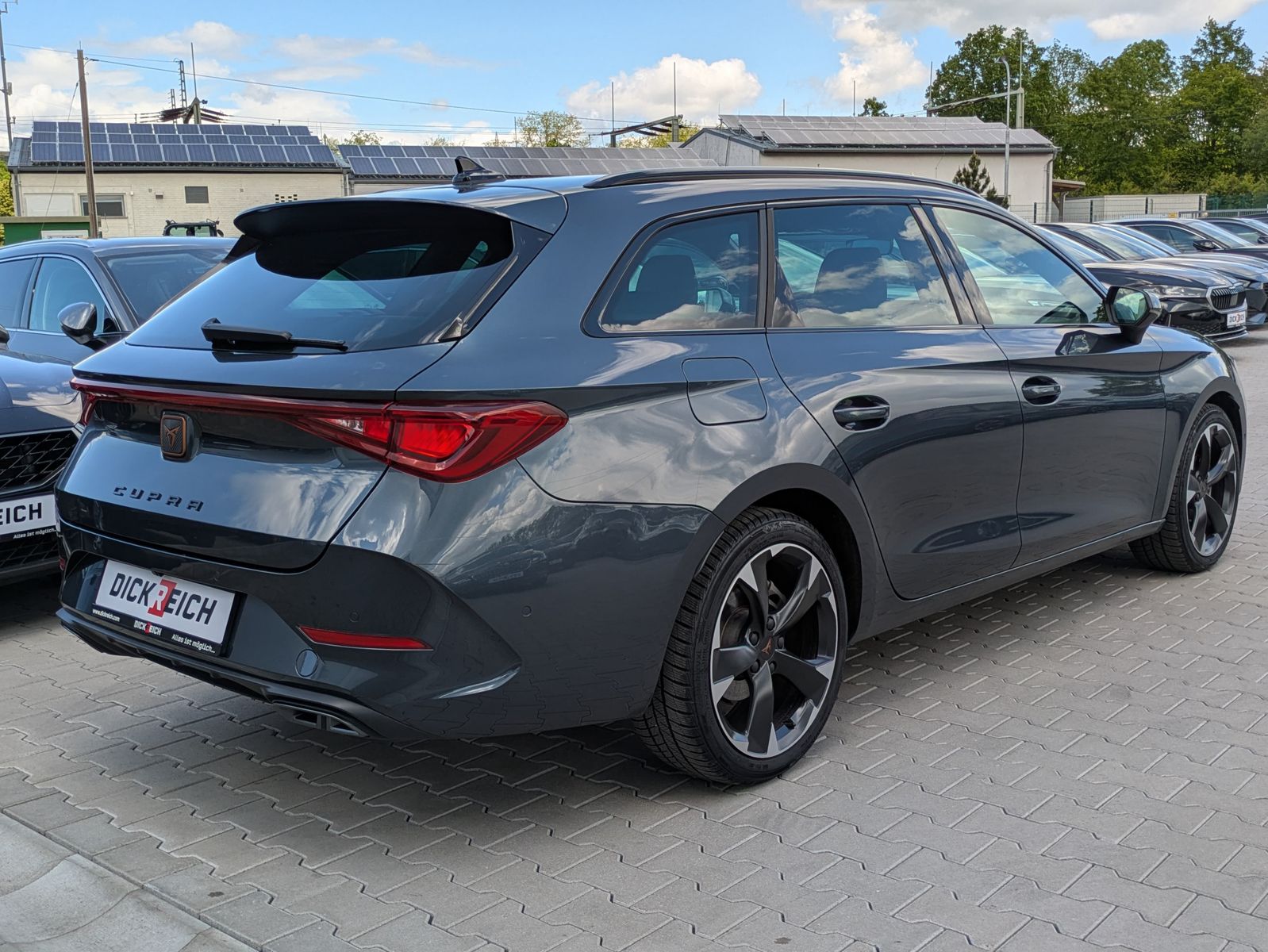 Fahrzeugabbildung CUPRA Leon 1.5 eTSI DSG MATRIX-LED*ACC*APP*KAMERA*18"