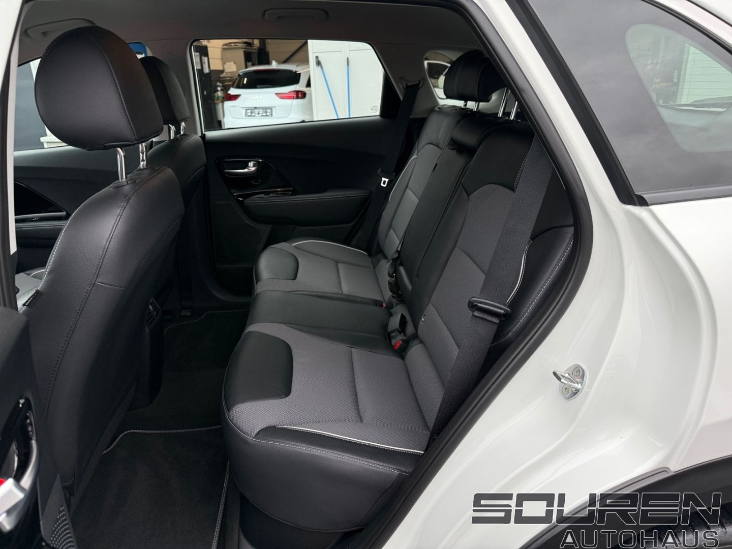 Fahrzeugabbildung Kia Niro EV Vision 204 VISION 3-Phasen-Lader