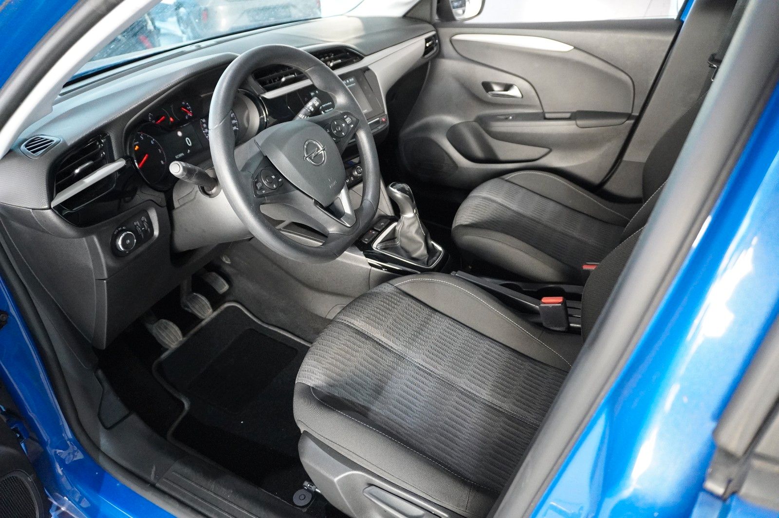 Fahrzeugabbildung Opel Corsa F 1.2 EDITION NAVI/KAMERA/TEMP./PDC/DAB+