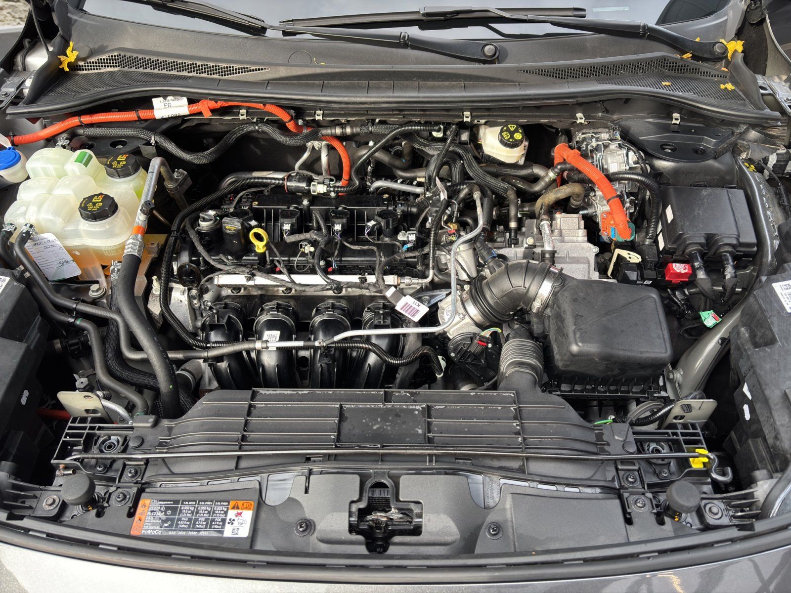 Fahrzeugabbildung Ford Kuga Hybrid ST-Line X